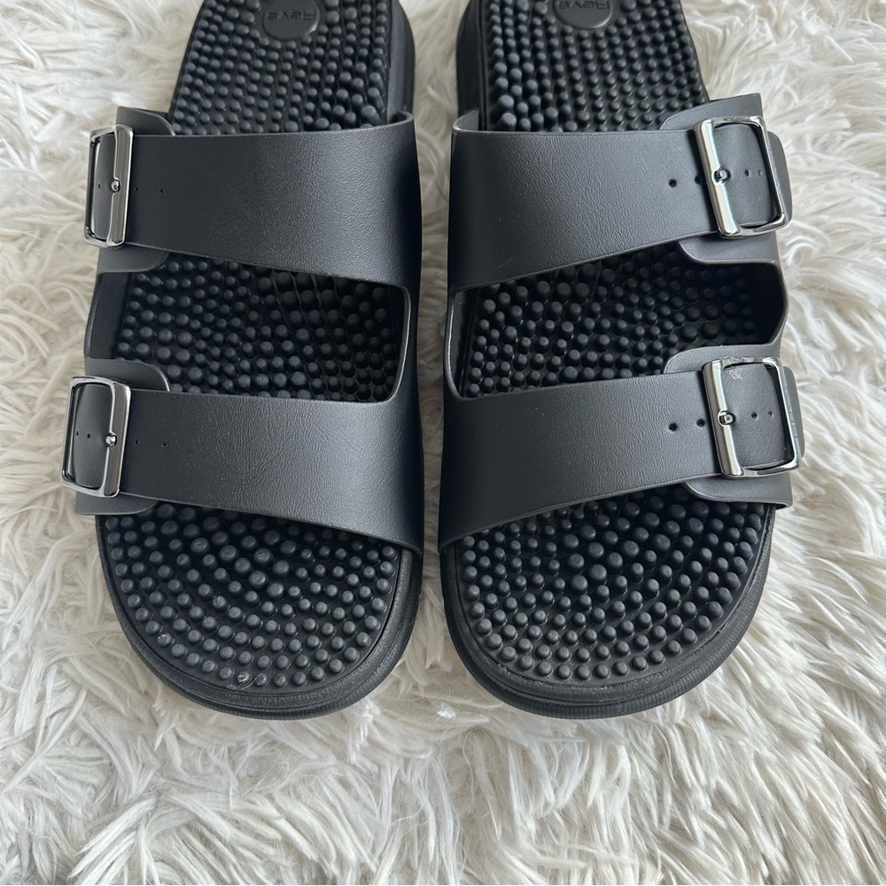 Revs Mens Lochy Double Strap Acupressure Sandals Black New In Box Size 9 - Picture 2 of 7